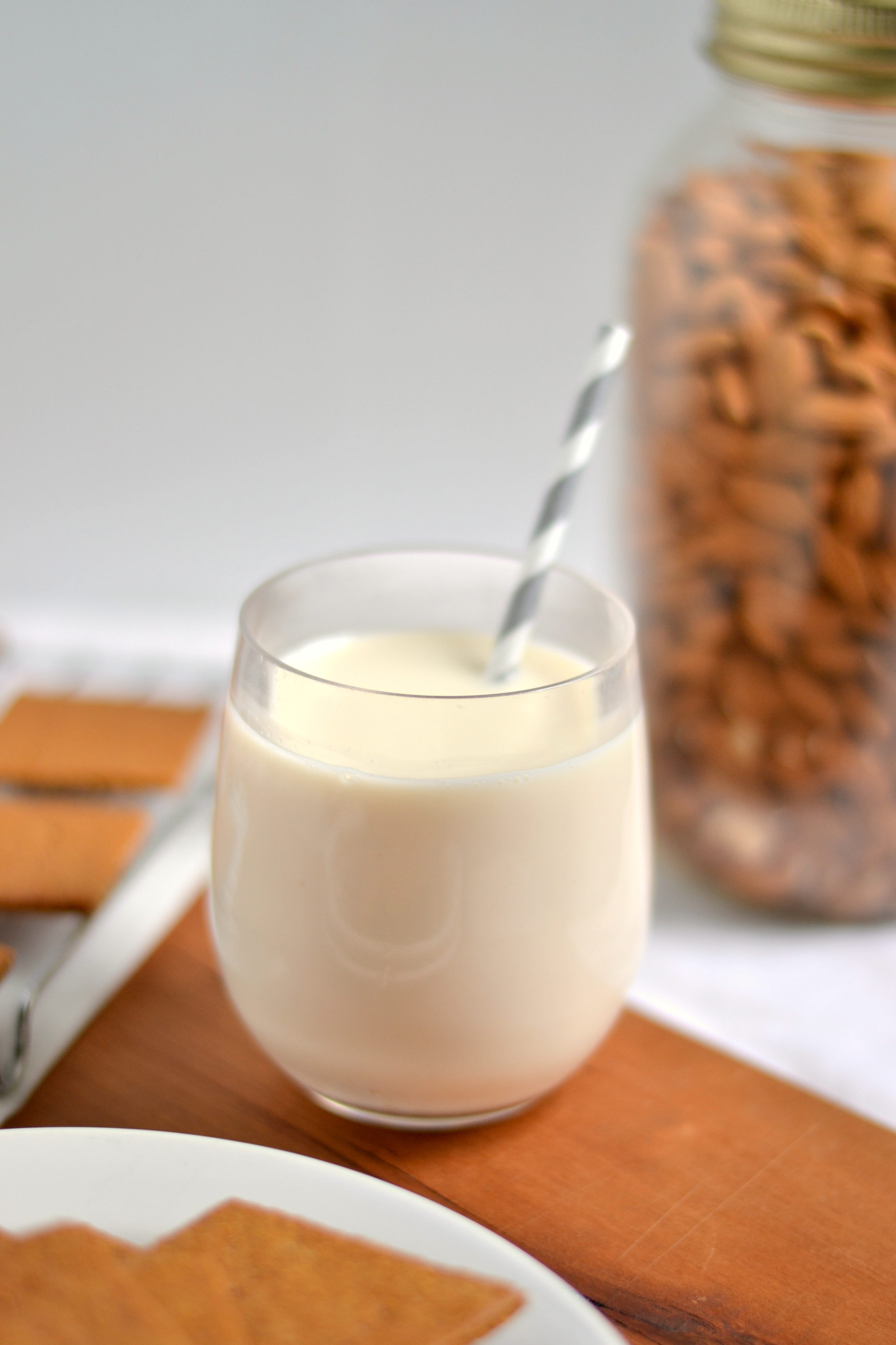 Almond Milk [Immersion Blender] Recipe