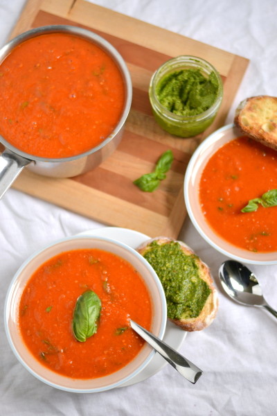 Roasted Tomato and Garlic Soup Image
