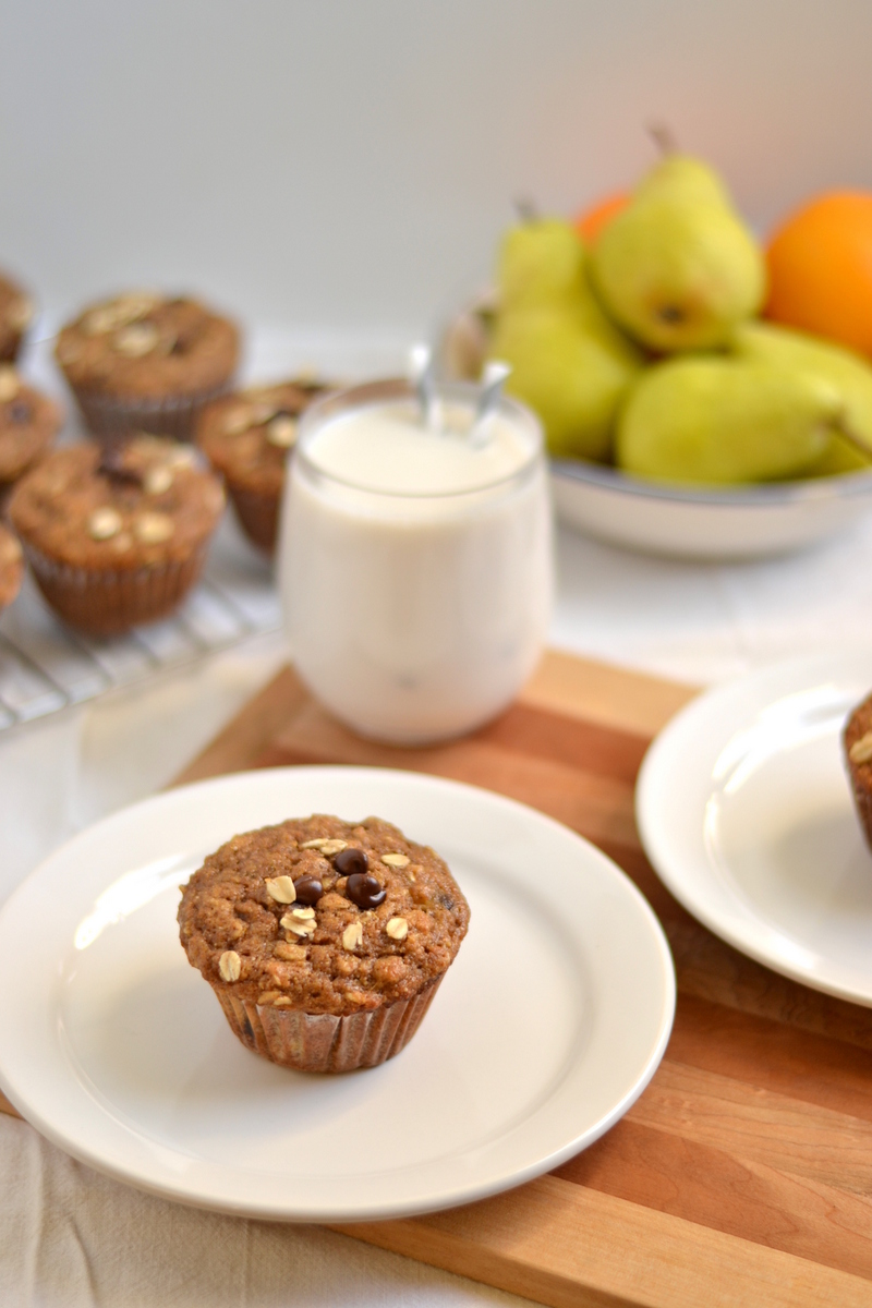 These spelt and oat pear muffins are such a delicious and healthy treat! Perfect for lunchboxes!