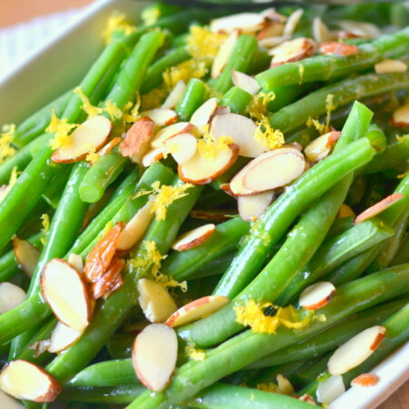 image of lemon butter fresh green beans with almond slivers