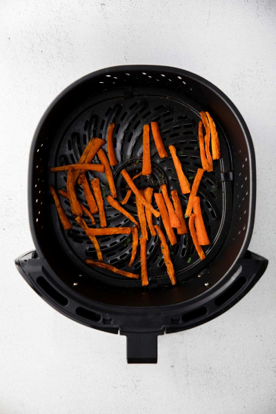carrot fries in air fryer basket