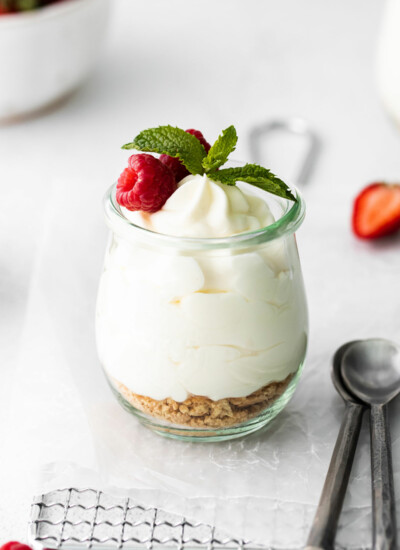 jar of serving of cheesecake mousse
