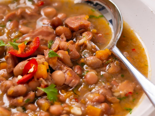 Kahakai Kitchen: Pinto Bean Soup with Fresh Salsa (Simple Brothy